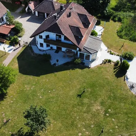 לינה וארוחת בוקר Scherauer Hof Leinburg