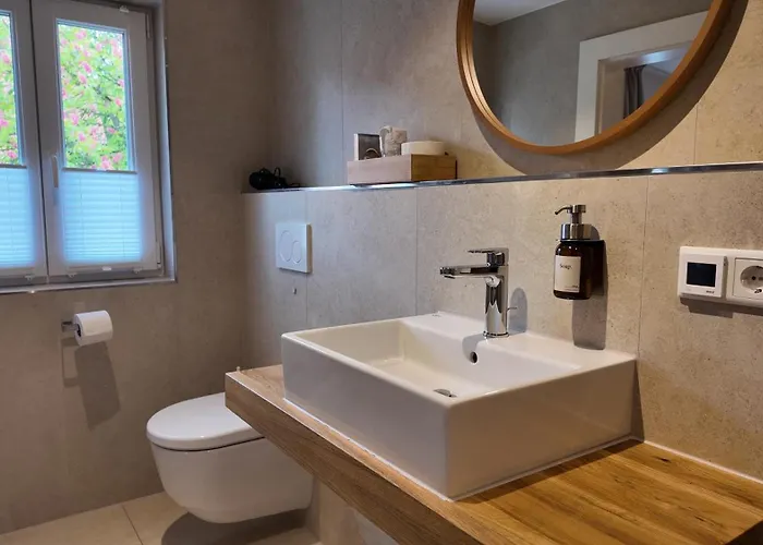 Scherauer Hof Bed & Breakfast 3*